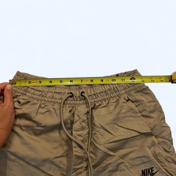 Mens Nike Sportswear Woven Athletic Shorts Khaki Size S At Knee. AR3229-247 - Picture 6 of 8
